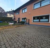 Einfamilienhaus - 380.000,00&nbsp;EUR Kaufpreis, ca.&nbsp; 150,00&nbsp;m&sup2; in Heimbach (PLZ: 52396)