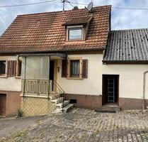 Einfamilienhaus mit Carport - sanierungsbedürftig - Hirschhorn/Pfalz