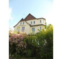 Haus-Schmuckstück im Zentrum Kronshagens-sehr schöne Altbauvilla