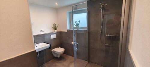 Foto - Kernsanierte EG Wohnung, riesen Terasse