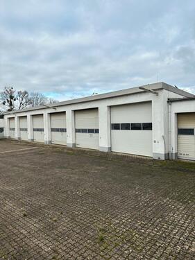 Foto - Garage Lagerhalle Gewerbehalle - 400,00 EUR Miete,