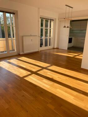 Foto - Stilvolle, renovierte 3 Zimmer Wohnung mit Balkon und Einbauküche