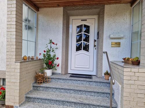 Foto - 67 m² gut geschnittene 3 Zimmer Wohnung in 2 Familienhaus