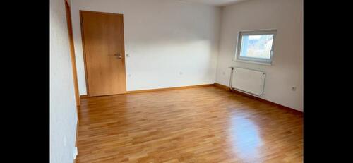 Foto - Mietwohnung (2,5 Zimmer) mit Stellplatz, Garten und Keller ❗️