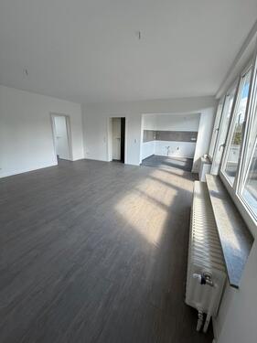 Foto - 4-Zimmer Wohnung mit Balkon im 2OG