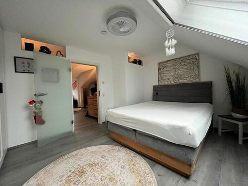 Foto - Moderne Maisonette-Wohnung mit Garten und Stellplatz