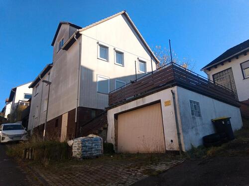 Foto - Haus mit Werkstatt und Garage in Kassel Landreis