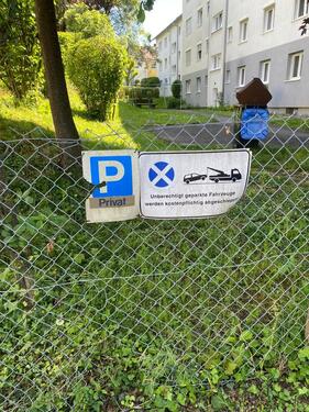 Foto - Sicherer Stellplatz für Pkw in zentraler Lage von Ludwigsburg