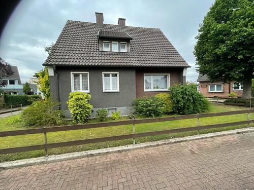 Foto - Von privat freistehendes Einfamilienhaus stadtnah in ruhiger Lage
