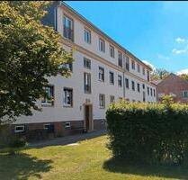 Erstbezug - sehr schöne 4-Raum-Wohnung mit 2 Balkonen - Klipphausen