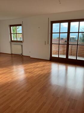 Foto - Helle 3-Zimmer Wohnung mit großem Südbalkon in Diepersdorf