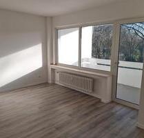 Renovierte 3-Zimmer-Wohnung mit Balkon im 2.Obergeschoss zu vermieten! - Duisburg Hamborn