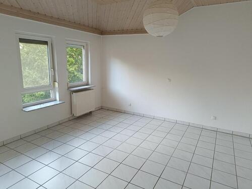 Foto - 2 Zimmer Dachgeschoßwohnung zur Miete in Riedstadt