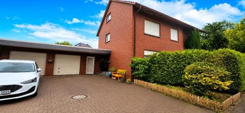 Foto - Provisionsfreies Mehrfamilienhaus mit 2 Wohneinheiten