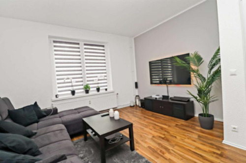 Foto - Voll möbelierte helle Wohnung - 1.200,00 EUR Kaltmiete,