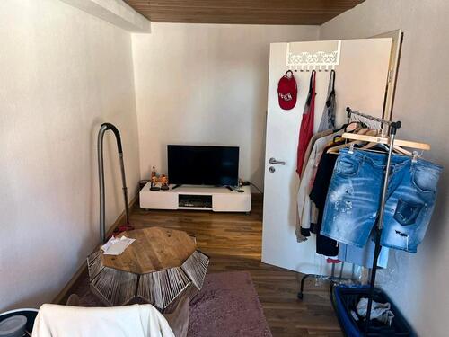 Foto - Möblierte WG Zimmer - 450,00&nbsp;EUR Kaltmiete, ca.&nbsp; 16,00&nbsp;m&sup2;