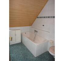 Helle 2-Raum-DG-Wohnung, 60 qm in Bad Bibra zu vermieten