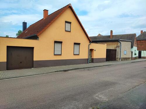 Foto - Wohnhaus mit großem Grundstück Garage Stallungen in Drosa