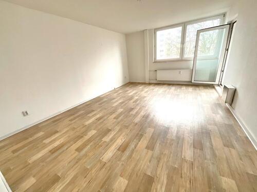 Foto - Großes WG Zimmer mit Balkon in Studenten WG