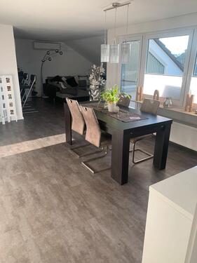 Foto - Helle klimatisierte 3-Zimmer Dachgeschosswohnung Ingelheim zentra