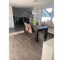 Helle klimatisierte 3-Zimmer Dachgeschosswohnung Ingelheim zentra - Ingelheim am Rhein