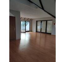 Großzügige 3-Zimmer-Wohnung mit Kellerabstellraum in Hain-Gründau