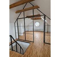 Einzigartige Dachgeschoss Maisonette mit Loft Charakter - Kleinmachnow
