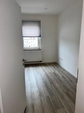 Foto - Sanierte 3 ZW mit Einbauküche ab 01.06. zu vermieten