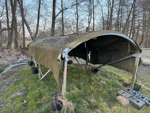 Foto - Unterstand, Planengestell, Bundeswehr, Spriegel