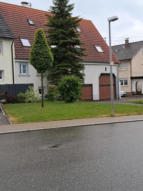 Foto - Großes Haus mit zwei Garagen - 250.000,00&nbsp;EUR Kaufpreis, ca.&nbsp; 330,00&nbsp;m&sup2;