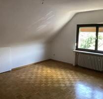 2 Zimmer - Dachgeschosswohnung mit Einbauküche zu vermieten. - Bonn Dottendorf