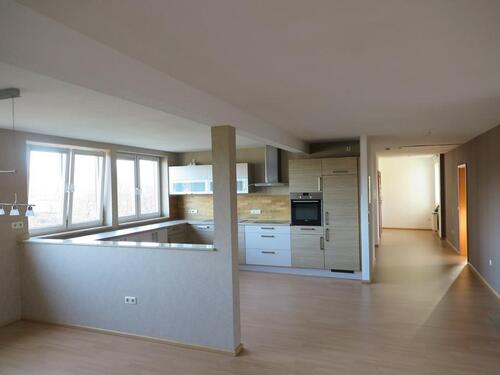 Foto - großzügige Dachgeschoßwohnung mit eigenem Garten