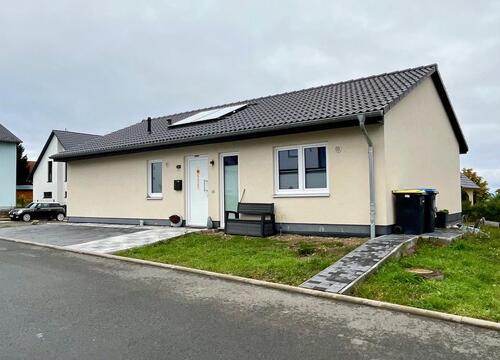 Foto - modernes Einfamilien-Haus in Ettersburg (Weimar) im Bungalowstil