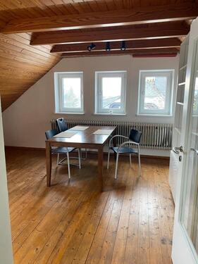 Foto - Möbelierte 2-Zimmer Dachgeschosswohnung