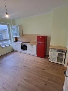 Foto - Helle renovierte 1,5 Zimmer Wohnung mit Einbauküche