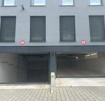 PKW-Stellplatz in HQ Rheinstrasse 11 zu vermieten - Teltow