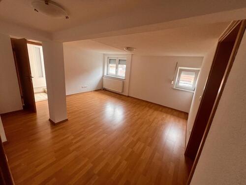 Foto - 80 m² – 3-Zimmer-Wohnung in Zeiskam (Pfalz) zu vermieten