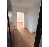 Teilrenovierte 2 Zimmer Wohnung ab sofort zu vermieten - Haan