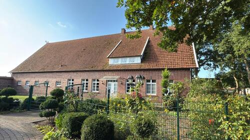 Foto - 8 Zimmer Bauernhaus, Landhaus zum Kaufen in Menslage