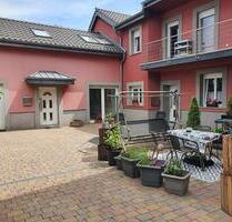 Kapitalanlage mit 5 gut vermieteten Wohn. im Herzen vom Grefrath Kapitalanlage mit 5 gut vermieteten Wohn. im Herzen vom Grefrath