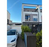 Reihenendhaus mit Garage+PV+Wallbox+Überdachungen u.v.m. - Maintal