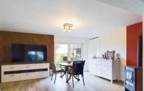 Foto - Grosses Landhaus zu verkaufen (MSE)