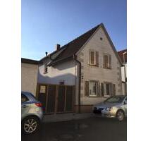 Einfamilienhaus mit großem Garten, Scheune, Nebengebäude - Haßloch