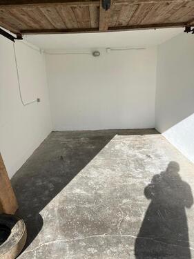 Foto - AutogarageStellplatz - 60,00 EUR Miete,