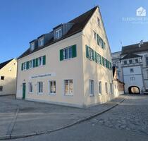 Helle, energieeffiziente 3-Zi.-Wohnung mit Terrasse in zentraler Lage von Oettingen - Oettingen in Bayern