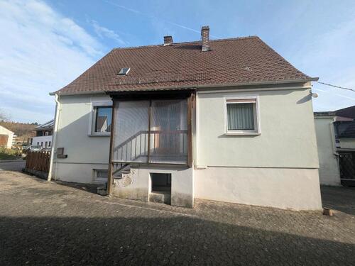 Foto - Einfamilienhaus, ruhige Lage, großer Garten, sofortiger Einzug