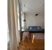 Möblierte geräumige 2 Zi Wohnung ab sofort ! - Berlin Mitte