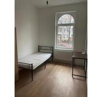 Helles renoviertes Zimmer in Frauen-WG am E-Damm - Hannover Vahrenwald-List