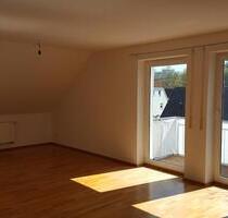 Sonnige 3-Zi-Wohnung - 960,00&nbsp;EUR Kaltmiete, ca.&nbsp; 89,00&nbsp;m&sup2; in Günzburg (PLZ: 89312)