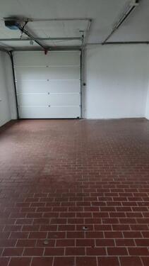 Foto - Garagenstellplatz Lagerhalle - 300,00 EUR Miete,
